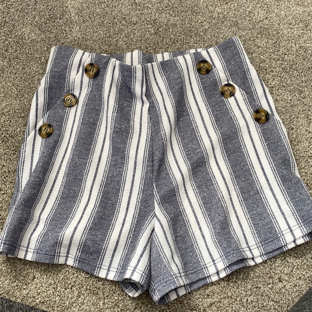 Brand new (tags off) never worn shorts